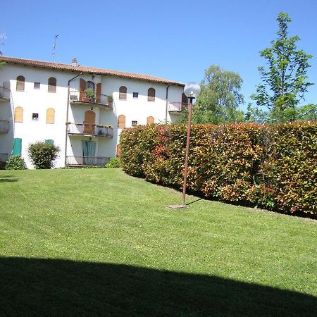 Il Glicine Sul Garda Appartamento Turistico Peschiera del Garda Bagian luar foto