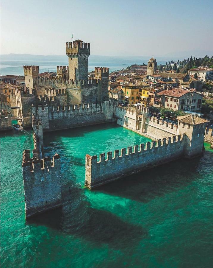 Il Glicine Sul Garda Appartamento Turistico Peschiera del Garda Bagian luar foto